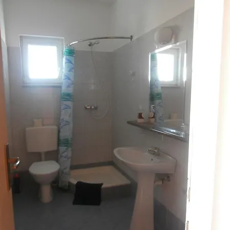 B&B Apartmani * Sukošan